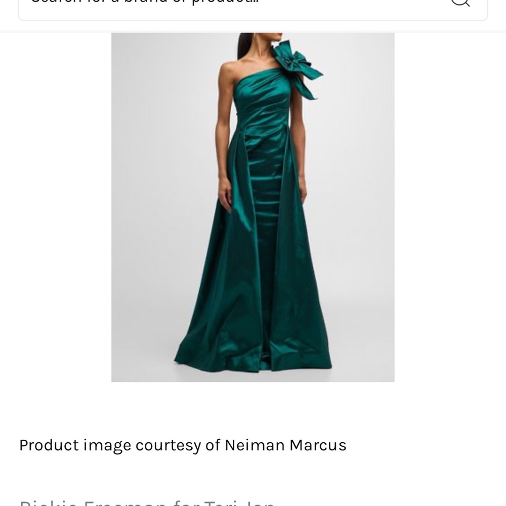 Beautiful Teri Jon emerald green dress!